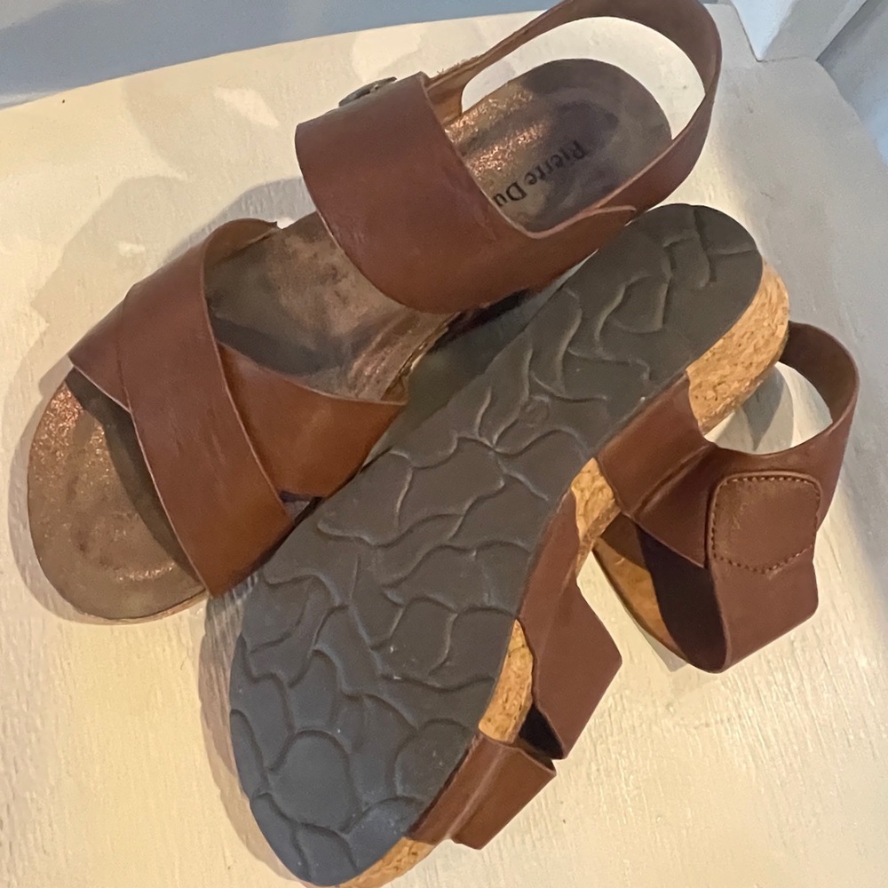 Pierre Dumas Women's Chantal-4 Wedge Sandal Sz 10 in Whiskey